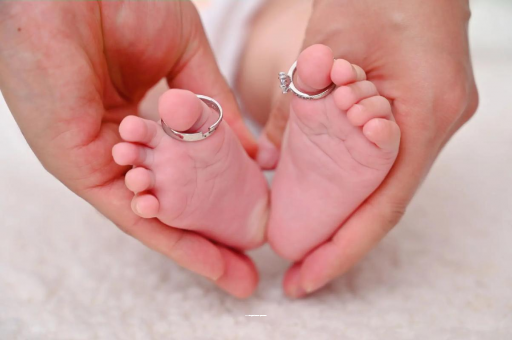 诸暨怀孕肚子一边高一边低